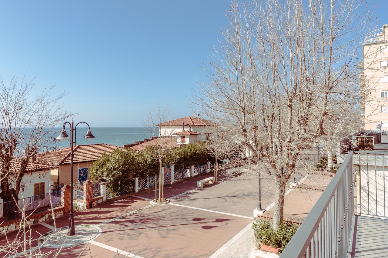 Le Terrazze Villa Фолоника Екстериор снимка