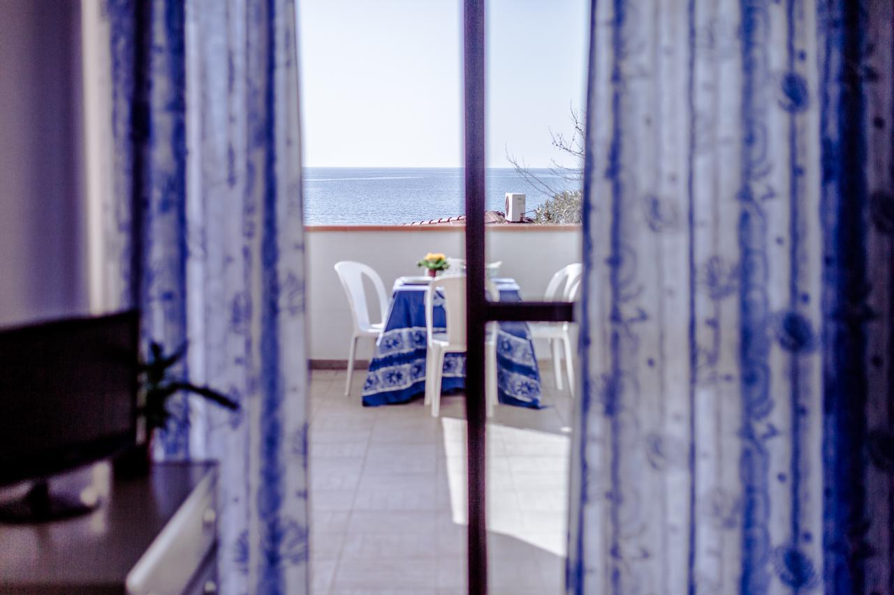 Le Terrazze Villa Фолоника Екстериор снимка