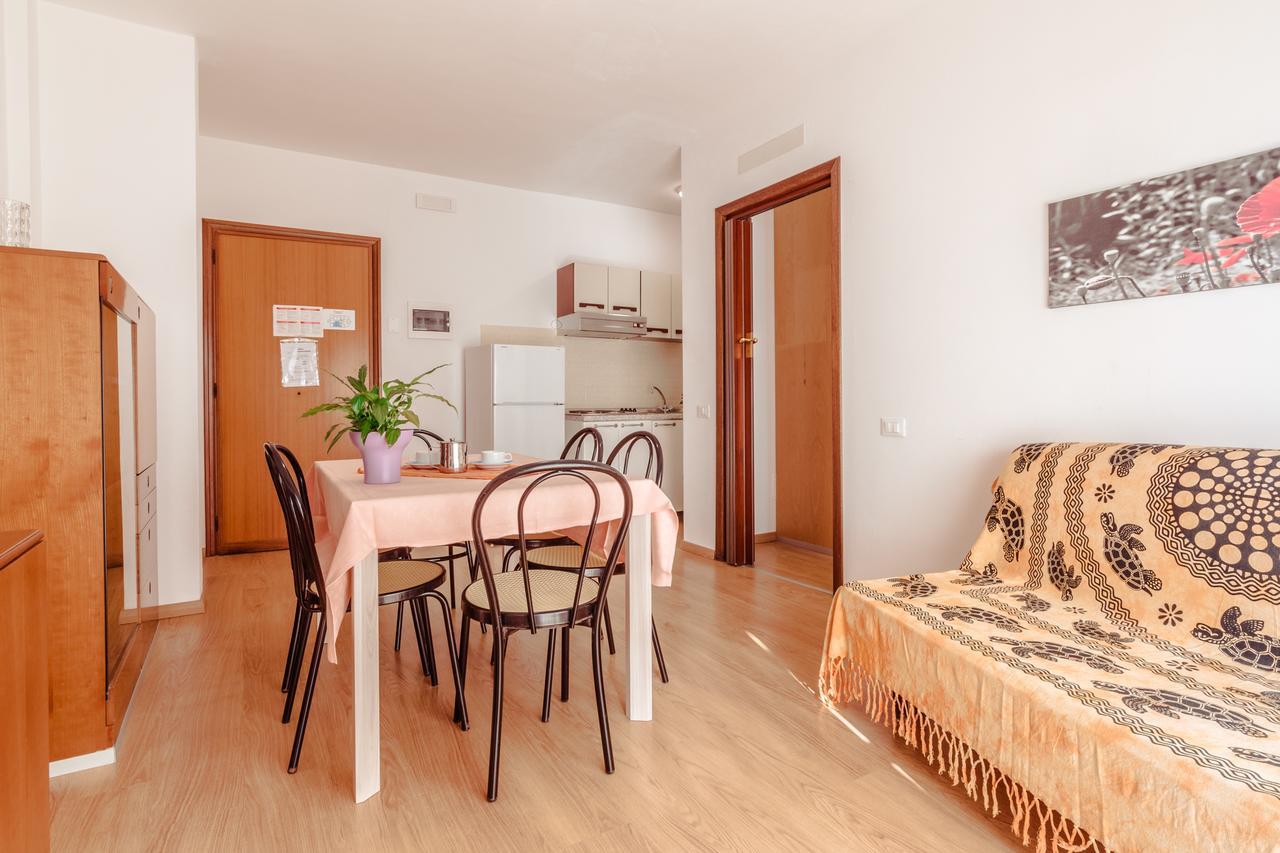Le Terrazze Villa Фолоника Екстериор снимка