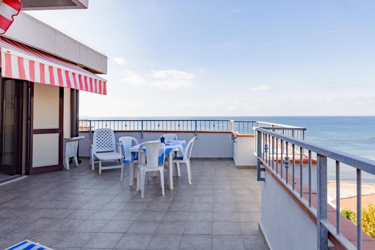 Le Terrazze Villa Фолоника Екстериор снимка