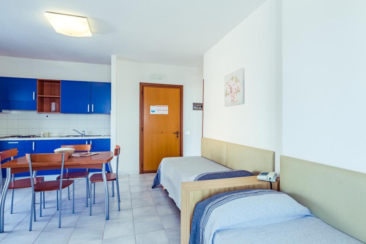 Le Terrazze Villa Фолоника Екстериор снимка